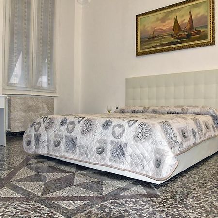 Katiuscia'S Little Corner Apartment La Spezia Luaran gambar