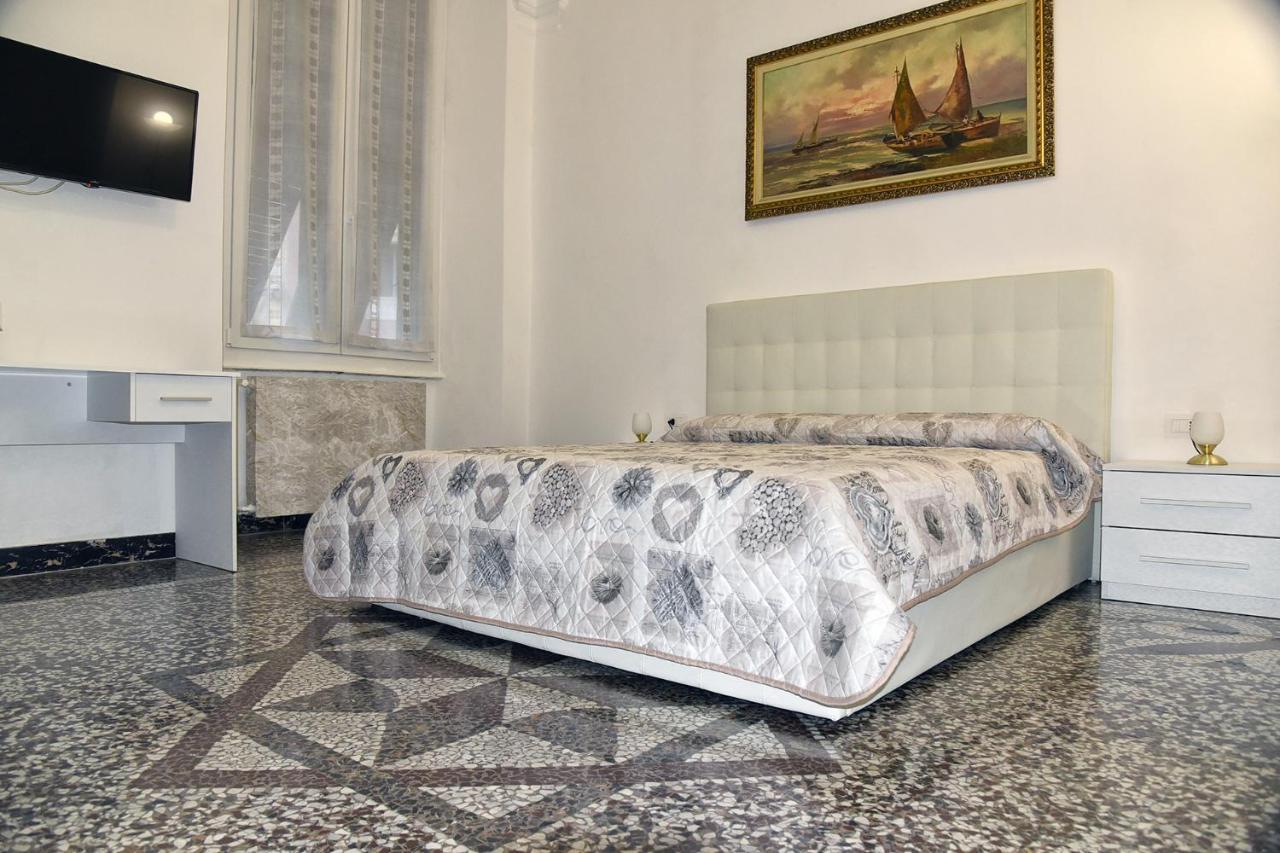 Katiuscia'S Little Corner Apartment La Spezia Luaran gambar