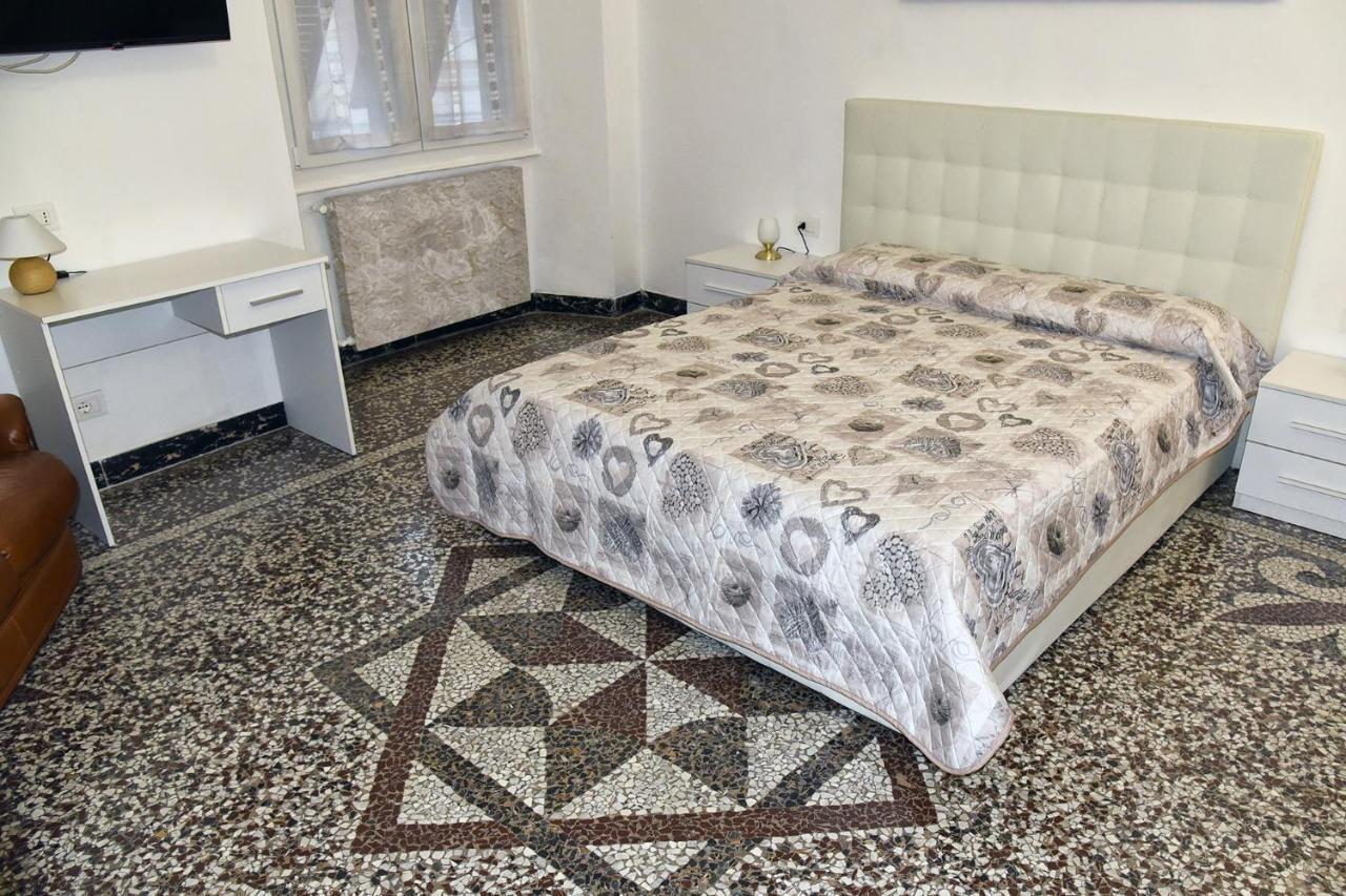 Katiuscia'S Little Corner Apartment La Spezia Luaran gambar